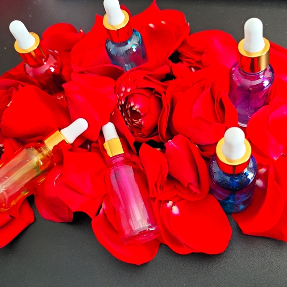 "Grow and Glow Hair Oil" - Picture 10 of 10